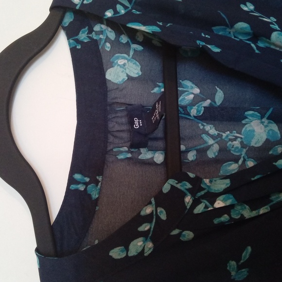 GAP Sheer Floral 3/4 Sleeve Blouse - Picture 8 of 13